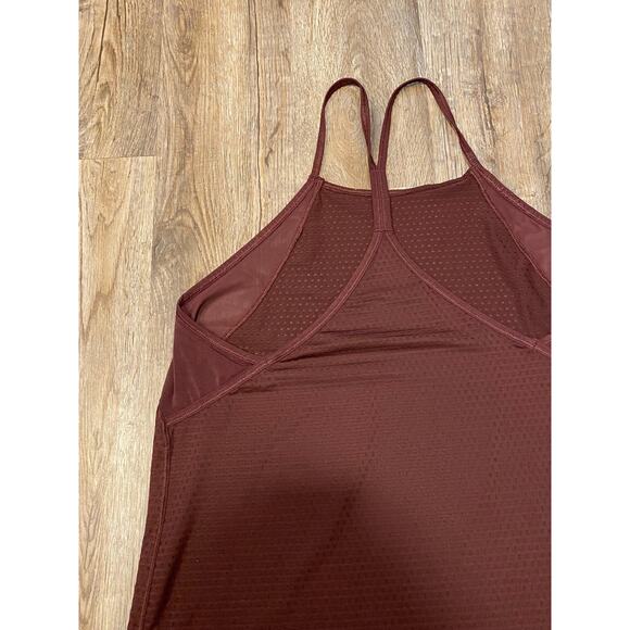 Athleta Womens Chi Dot Mesh Train Tank Top Size Medium - Picture 5 of 12